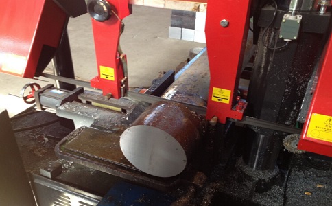 浮梁卧式带锯床加工时出现明显振荡如何排查？